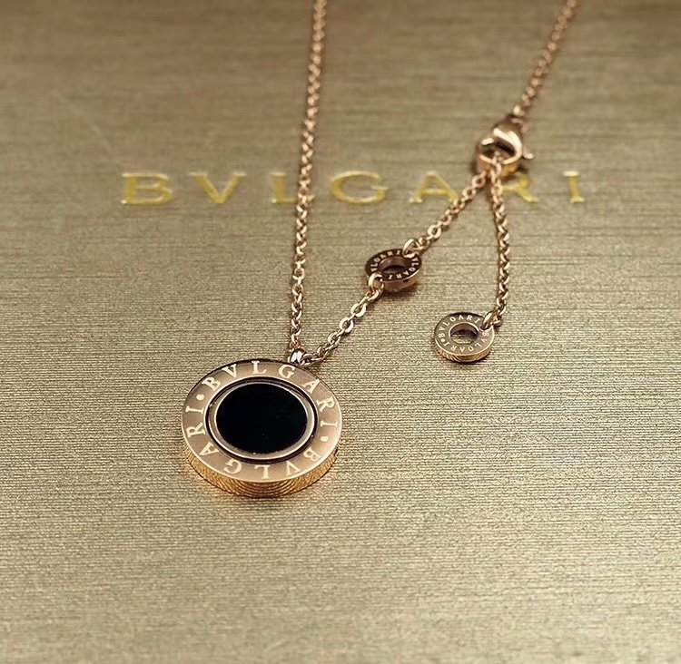 Bvlgari Necklaces 25